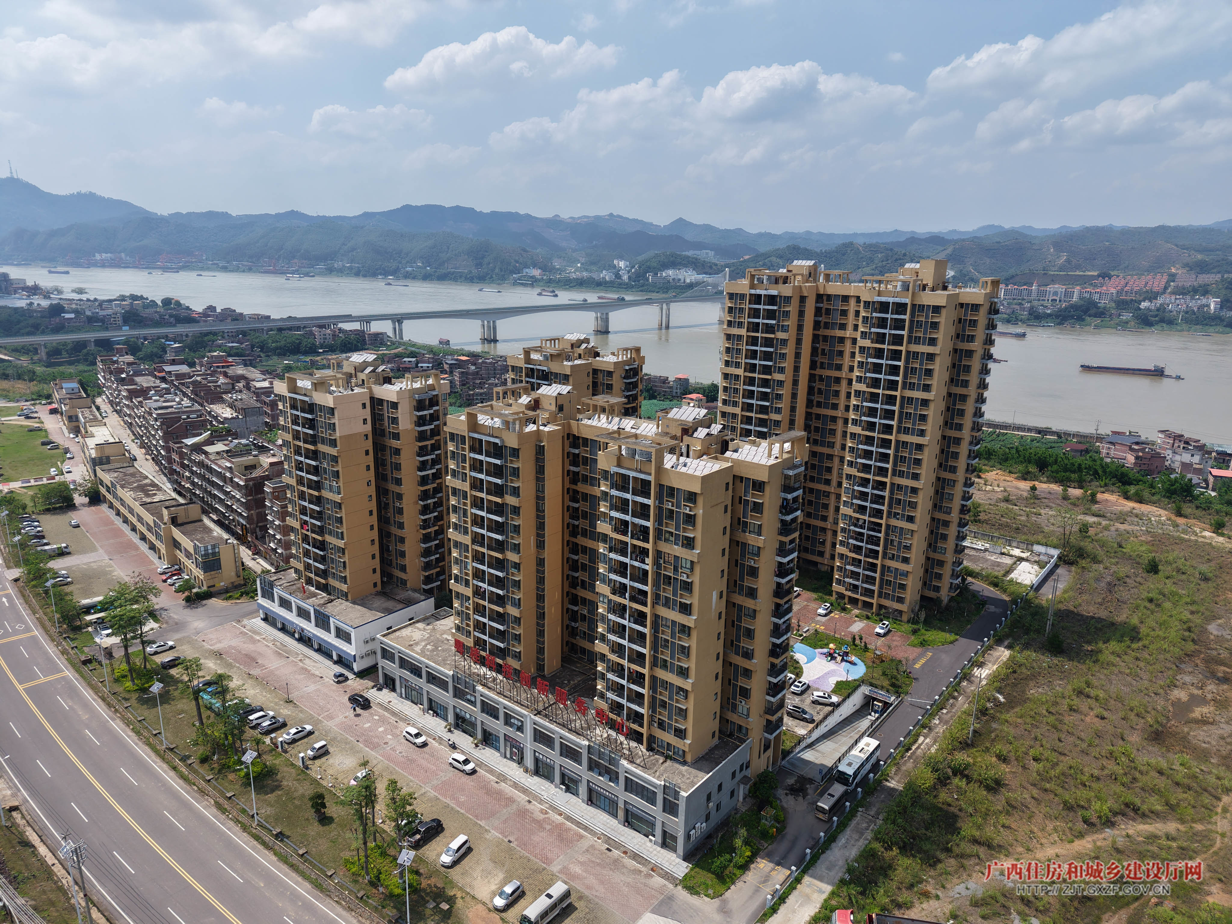 我区统筹城乡发展打造宜居环境(图2)