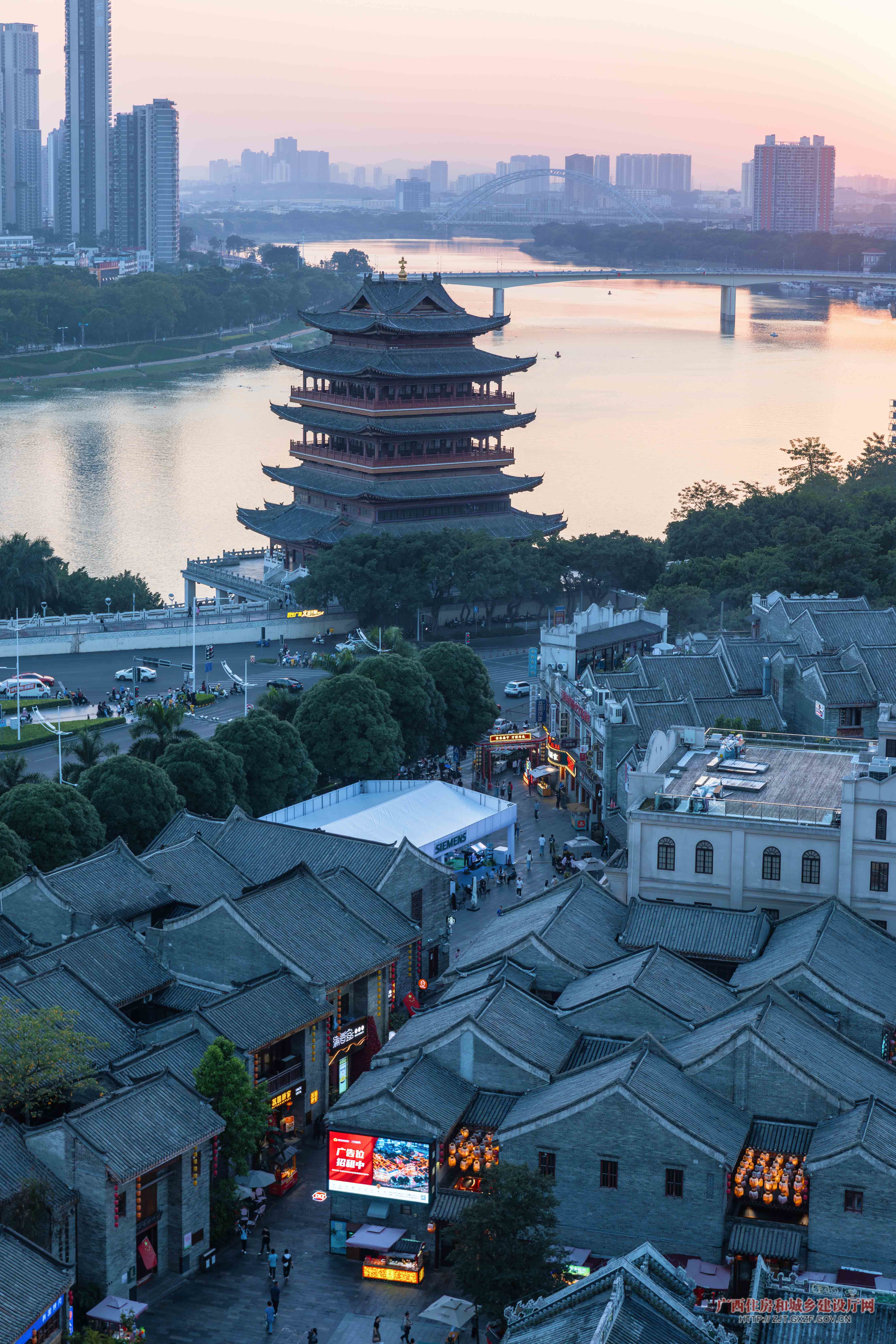 我区统筹城乡发展打造宜居环境(图3)