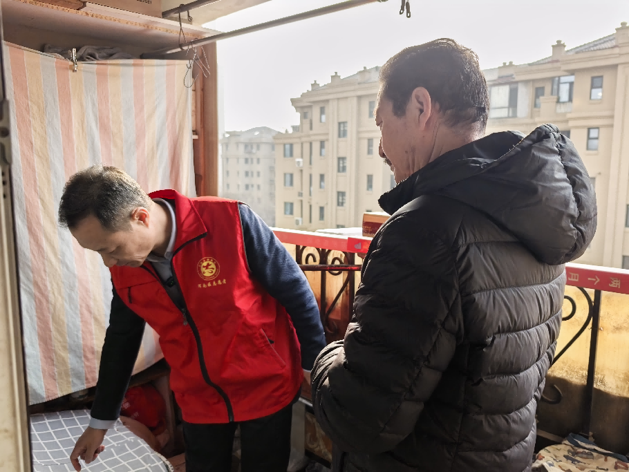 浑南应急志愿入户送安全 贴心指导筑牢居家安全防线(图1)