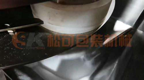 量杯转盘全自动包装机｜松可实力让盐糖包装更 “高效”(图2)