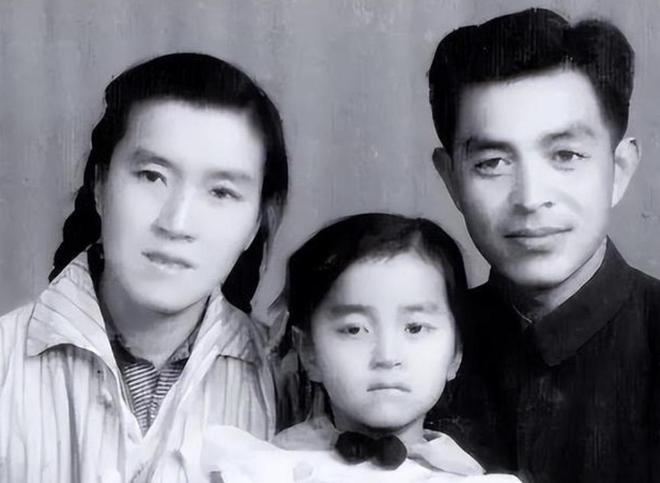 1995年褚映群在洛阳看守所自杀被抓前曾嗅到危机力劝父亲退休(图3)