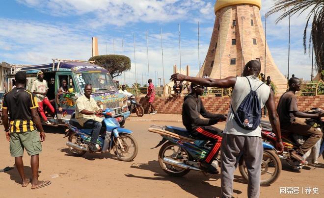 马里战乱失控！美国侨民被困黄金锂矿背后大国博弈(图6)