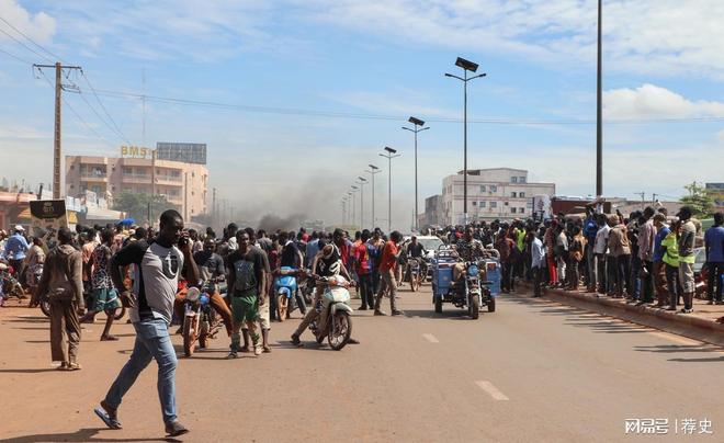 马里战乱失控！美国侨民被困黄金锂矿背后大国博弈(图4)