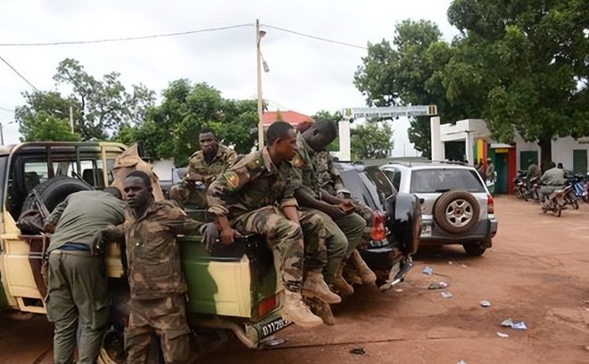 美紧急催促公民撤离马里！中国此前早发警告并组织在马人员撤离(图2)