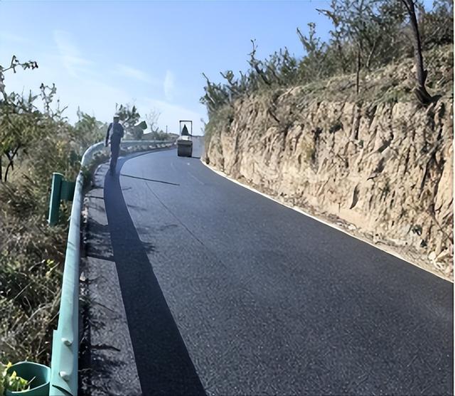 雷军红：不忘来时路(图1)