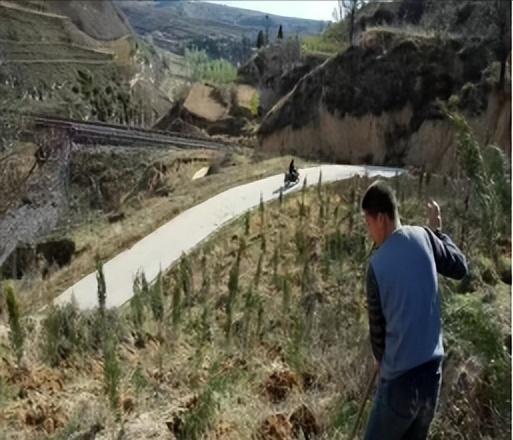 雷军红：不忘来时路(图2)